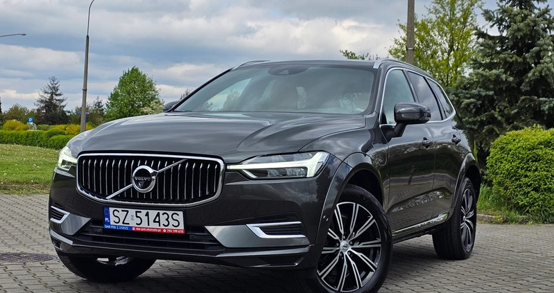 Volvo XC 60 cena 158301 przebieg: 122000, rok produkcji 2017 z Kraków małe 742